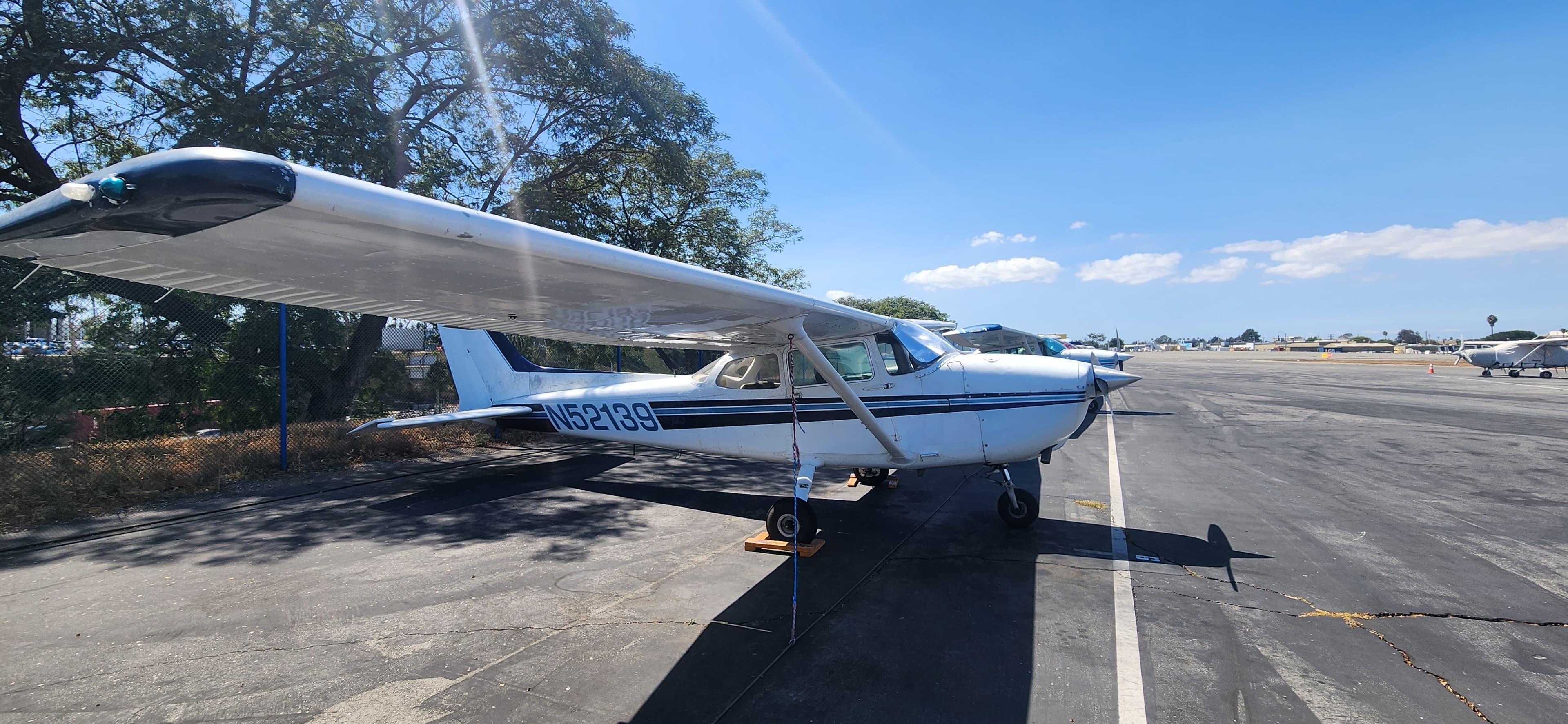 Cessna 172P Skyhawk N52139